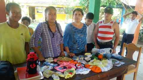 Jóvenes de la Escuela Maureen Courtney