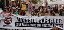 Michelle Bachelet: ¿Qué favor pagas con nuestra agua?