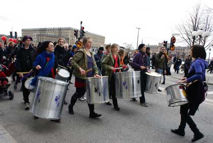 Grupo Rrriotsamba en la manifestacin del primero de mayo 2010